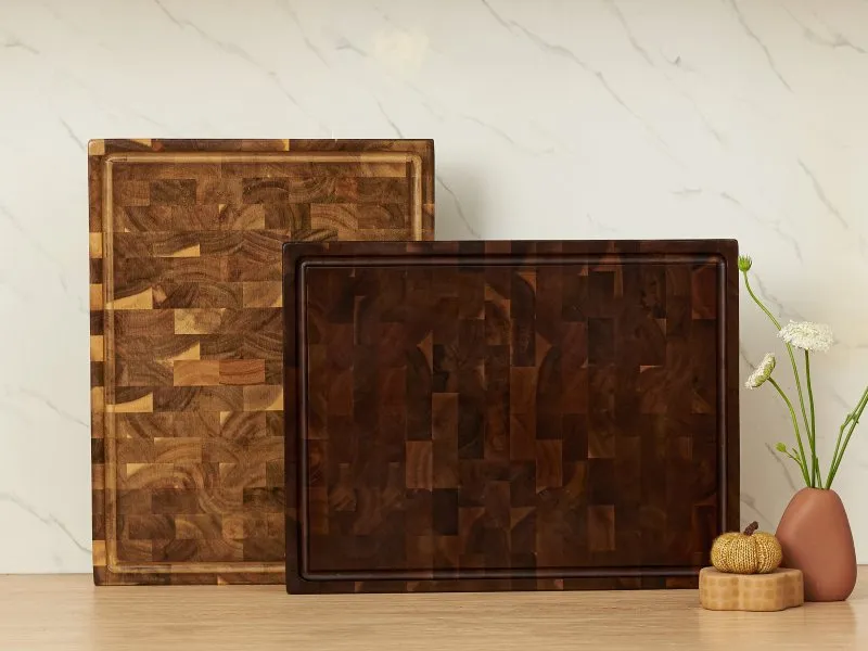 Koppen acacia end grain cutting board
